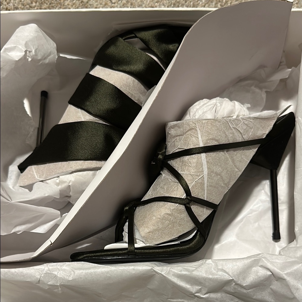 NEW Reiss Satin Pin Heel Mules in Khaki - Picture 5 of 10